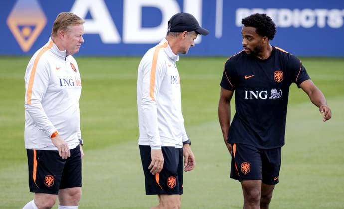 KANSAS CITY - Netherlands coach Ronald Koeman, assistant Wim Jonk, and Quinten Timber of the Netherlands during a training session of the Dutch national team, Nationalteam at the KC Current Training Facility on June 26, 2026, in Kansas City. The Dutch team is preparing for the match against Morocco at the FIFA World Cup, WM, Weltmeisterschaft, Fussball ROBIN VAN LONKHUIJSEN ANP xVIxANPxSportx xxANPxIVx 562079148 originalFilename: 562079148.jpg