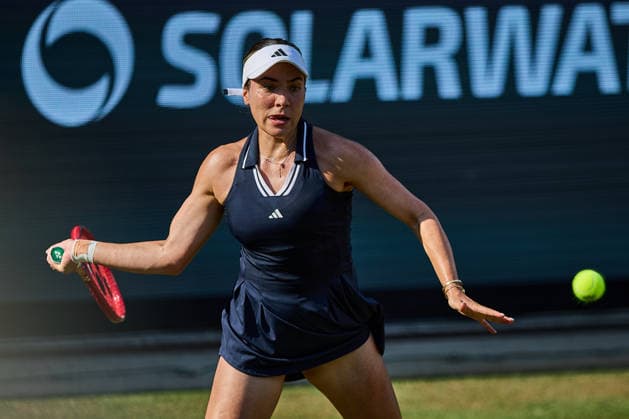June 26, 2026, Bad Homburg, Hessen, Germany: Elena-Gabriela Ruse of Romania returns with forehand during the BAD HOMBURG OPEN powered by SOLARWATTT- WTA500 - Womens Tennis, 26.6.2026 in Bad Homburg (Tennis-Club Bad Homburg), Germany Tennis 2026: WTA, Tennis Damen Bad Hombug Open: Semifinal Singles: MUCHOVA 6:4 6:4 RUSE  - ZUMAs343 20260626_zsp_s343_070 Copyright: xMathiasxSchulzx