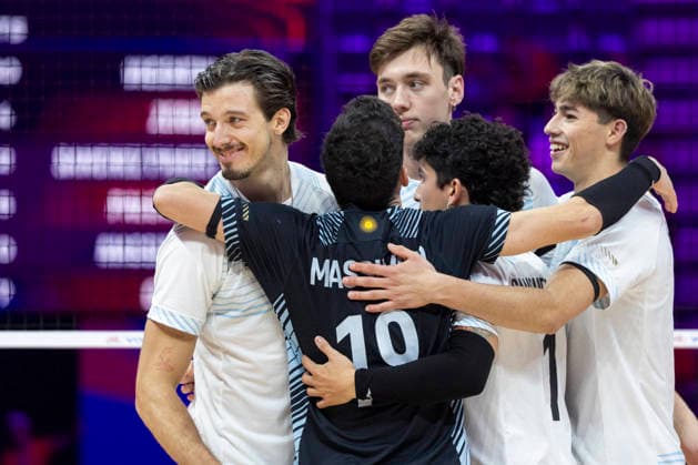 VNL China - Argentina 26.06.2026 volleyball, Gliwice , Arena Pre Zero , Mens Volleyball Nations League 2026 FIVB VNL (siatkowka, Liga Narodow), game , match China - Argentina image shows: Luciano Palonsky (L) photo Katarzyna Plewczynska Fotostyk Copyright: xKatarzynaxPlewczynskax 20260626-n-KAPL2478