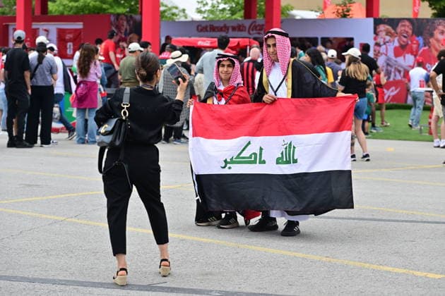 RECORD DATE NOT STATED FIFA World Cup, WM, Weltmeisterschaft, Fussball 2026 - Group I - Senegal vs Iraq Supporters of Iraq make their way to the stadium ahead of the FIFA World Cup 2026 group stage match Senegal against Iraq, in Toronto, Canada, 26 June 2026. TORONTO United States  Copyright: xEDUARDOxLIMAx