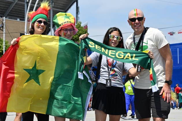 RECORD DATE NOT STATED FIFA World Cup, WM, Weltmeisterschaft, Fussball 2026 - Group I - Senegal vs Iraq Supporters of Senegal pose for a photo as they make their way to the stadium ahead of the FIFA World Cup 2026 group stage match Senegal against Iraq, in Toronto, Canada, 26 June 2026. TORONTO United States  Copyright: xEDUARDOxLIMAx