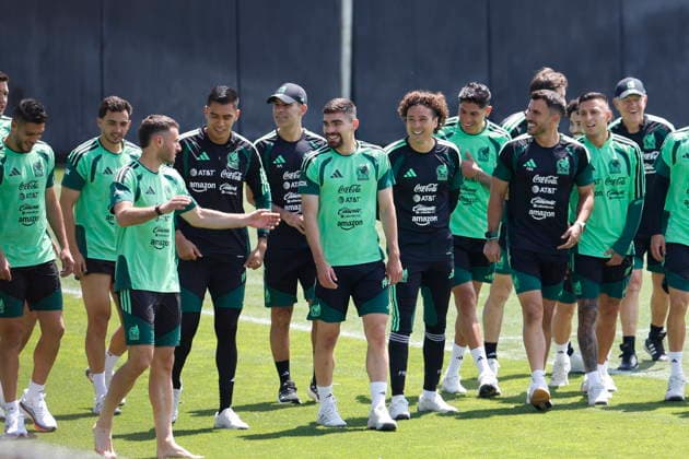 FIFA World Cup, WM, Weltmeisterschaft, Fussball 2026 - Mexico s training session Mexico s players participate in a training session of Mexico s national team, Nationalteam in Mexico City, Mexico, 26 June 2026. Mexico City Mexico  Copyright: xSASHENKAxGUTIERREZx