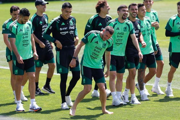 FIFA World Cup, WM, Weltmeisterschaft, Fussball 2026 - Mexico s training session Mexico s players participate in a training session of Mexico s national team, Nationalteam in Mexico City, Mexico, 26 June 2026. Mexico City Mexico  Copyright: xSASHENKAxGUTIERREZx