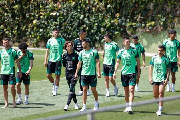 FIFA World Cup, WM, Weltmeisterschaft, Fussball 2026 - Mexico s training session Mexico s players participate in a training session of Mexico s national team, Nationalteam in Mexico City, Mexico, 26 June 2026. Mexico City Mexico  Copyright: xSASHENKAxGUTIERREZx
