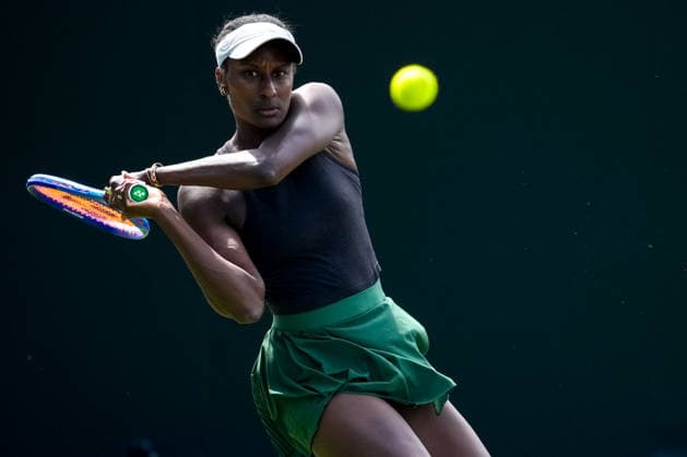 Sport Bilder des Tages Lexus Eastbourne Open - Day Five Asia Muhammad of the United States plays with partner Fanny Stollar of Hungary during their semifinal doubles match against Gabriela Dabrowski of Canada and Luisa Stefani of Brazil at the 2026 Lexus Eastbourne Open Women s tennis tournament at the Devonshire Park Lawn Tennis Club in Eastbourne, England, on June 26, 2026. Eastbourne United Kingdom  Copyright: xOwenxHammondx originalFilename:hammond-2026lexu260626_npbLU.jpg