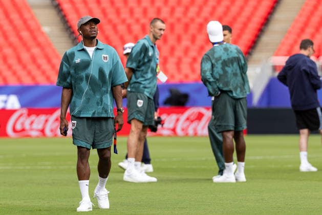 SOCCER - FIFA World Cup, WM, Weltmeisterschaft, Fussball 2026 KANSAS CITY,MISSOURI,USA,26.JUN.26 - SOCCER - FIFA World Cup 2026, group stage, Algeria vs Austria, preview, pitch walk team AUT. Image shows David Alaba, Sasa Kalajdzic and Dejan Ljubicic (AUT).  GEPAxpictures xArminxRauthner