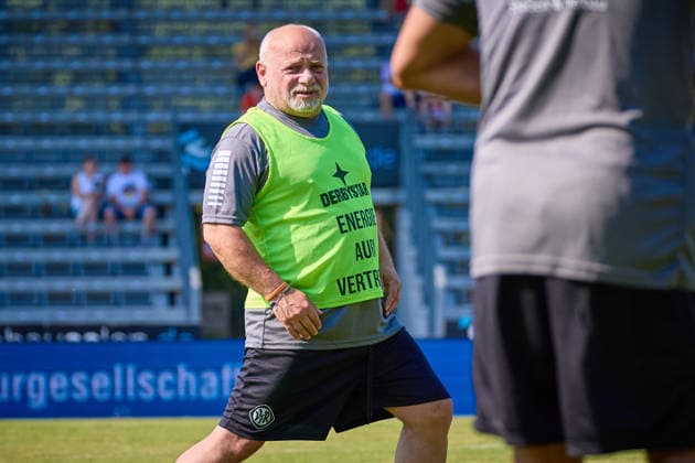 Freisteller VfR Aalen 18 vor Spielbeginn GER, VfR Aalen vs. VfB Stuttgart, Fussball, Legendenspiel, 26.06.2026 GER, VfR Aalen vs. VfB Stuttgart, Fussball, Legendenspiel, 26.06.2026 Aalen *** VfR Aalen 18 players before kickoff, GER; VfR Aalen vs. VfB Stuttgart, soccer, legends game, June 26, 2026, GER; VfR Aalen vs. VfB Stuttgart, soccer, legends game, June 26, 2026, Aalen Copyright: xEibner-Pressefoto GeraldxOelze-dexStoppanyx EP_ODS