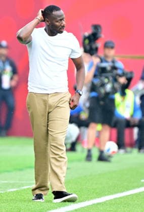 RECORD DATE NOT STATED FIFA World Cup, WM, Weltmeisterschaft, Fussball 2026 - Group I - Senegal vs Iraq Senegal s head coach Pape Thiaw gestures during the FIFA World Cup 2026 group stage match Senegal against Iraq, in Toronto, Canada, 26 June 2026. TORONTO United States  Copyright: xEDUARDOxLIMAx