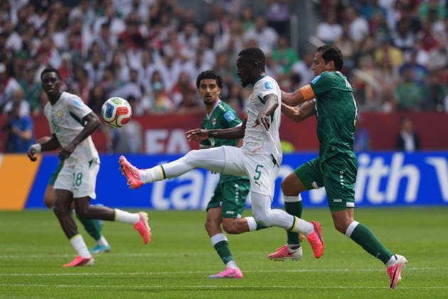 Senegal v Iraq - FIFA World Cup, WM, Weltmeisterschaft, Fussball 2026 - Group I TORONTO, CANADA - JUNE 26: Idrissa Gana Gueye (5) of Senegal in action during the 2026 FIFA World Cup First Stage Group I match between Senegal and Iraq at Toronto Stadium (BMO Field) in Toronto, Ontario, Canada on June 26, 2026. Mert Alper Dervis Anadolu Ontario Canada. Editorial use only. Please get in touch for any other usage.  Copyright: x2026xAnadoluxMertxAlperxDervisx