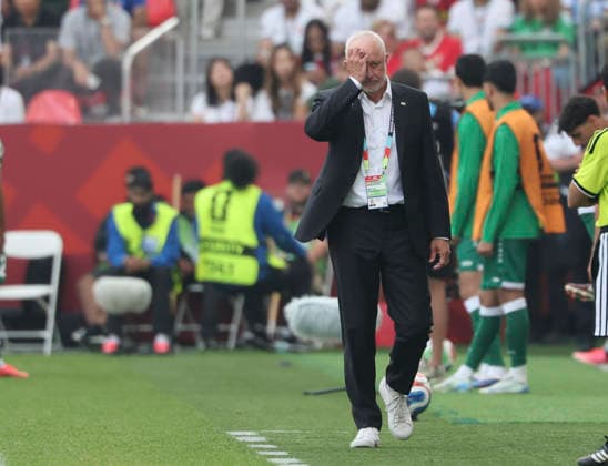 (260627) -- TORONTO, June 27, 2026 -- Graham Arnold, head coach of Iraq reacts during the group I match between Senegal and Iraq at the 2026 FIFA World Cup, WM, Weltmeisterschaft, Fussball at Toronto Stadium in Toronto, Canada, June 26, 2026. (Photo by Xinhua) (SP)CANADA-TORONTO-FOOTBALL-FIFA WORLD CUP-GROUP I-SEN VS IRQ ZouxZheng 