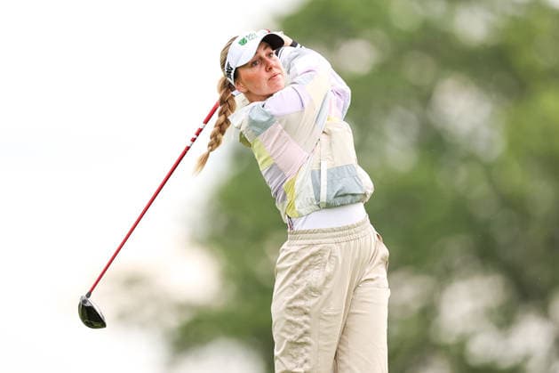 Olivia Cowan of Germany hits her tee shot on the third hole during the second round of the 2026 KPMG Women s PGA, Golf Herren Championship at Hazeltine National Golf Club on June 26, 2026 in Chaska, Minnesota. CSM. Chaska USA - ZUMAc04_ 20260626_zma_c04_026 Copyright: xStevenxGarciax