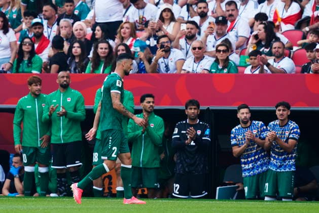June 26, 2026, Toronto, On, CANADA: Iraq s Rebin Sulaka (2) walks off the field after being assessed a red card during the first half of a World Cup Group I soccer match against Senegal, in Toronto on Friday, June 26, 2026. Canada News - June 26, 2026  - ZUMAc35_ 20260626_zaf_c35_140 Copyright: xFrankxGunnx