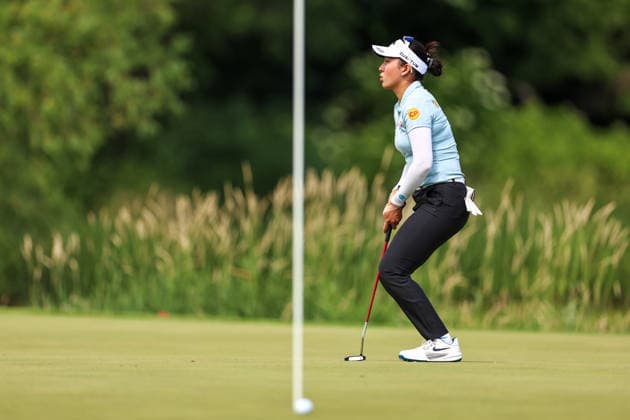 Jeeno Thitikul of Thailand reacts to her missed putt on the 10th green during the second round of the 2026 KPMG Women s PGA, Golf Herren Championship at Hazeltine National Golf Club on June 26, 2026 in Chaska, Minnesota. CSM. Chaska USA - ZUMAc04_ 20260626_zma_c04_112 Copyright: xStevenxGarciax