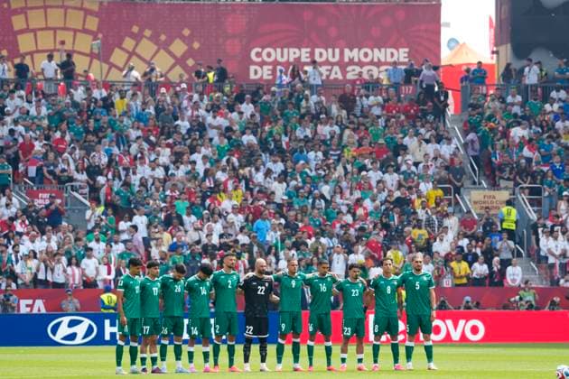 June 26, 2026, Toronto, On, CANADA: A moment of silence is held for the victims of the earthquake in Venezuela ahead of a World Cup Group I soccer match between Iraq and Senegal, in Toronto on Friday, June 26, 2026. Canada News - June 26, 2026  - ZUMAc35_ 20260626_zaf_c35_148 Copyright: xFrankxGunnx