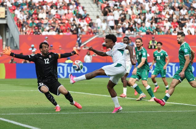 (260627) -- TORONTO, June 27, 2026 -- Jalal Hassan (L), goalkeeper of Iraq makes a save during the group I match between Senegal and Iraq at the 2026 FIFA World Cup, WM, Weltmeisterschaft, Fussball at Toronto Stadium in Toronto, Canada, June 26, 2026. (Photo by Xinhua) (SP)CANADA-TORONTO-FOOTBALL-FIFA WORLD CUP-GROUP I-SEN VS IRQ ZouxZheng 
