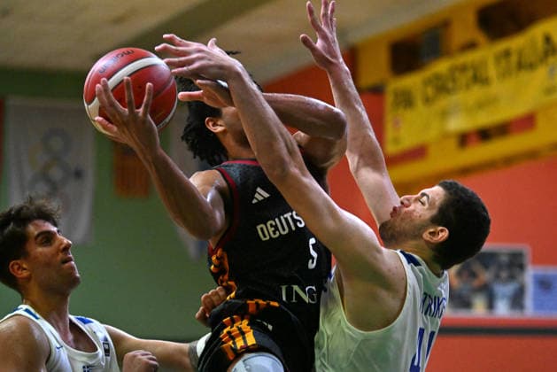 Basketball, Under-20s, international match, Greece v Germany