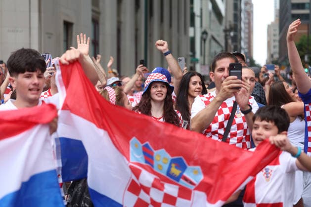 Philadelphia Croatian Flag Thousands of Croatian fans prepare to carry a large Croatian flag during a Croatian parade before the FIFA World Cup, WM, Weltmeisterschaft, Fussball 2026 Group L match between Gana and Croatia on June 26, 2026 in Philadelphia, Pennsylvania, United States.  SanjinxStrukic PIXSELL