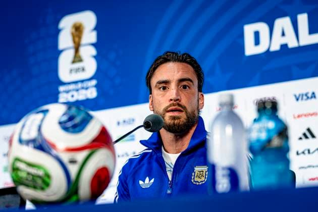 DALLAS - Nicolas Tagliafico of Argentina during the 2026 World Cup, Argentina MD-1 press conference, PK, Pressekonferenz at AT&T Stadium on June 26, 2026 in Dallas, United States. (Photo by Stefan Koops EYE4IMAGES DeFodi Images) - *** DALLAS: Nicolas Tagliafico of Argentina during the 2026 World Cup, Argentina Match Day 1 press conference at AT&T Stadium on June 26, 2026, in Dallas, United States. Photo by Stefan Koops, EYE4IMAGES, DeFodi Images