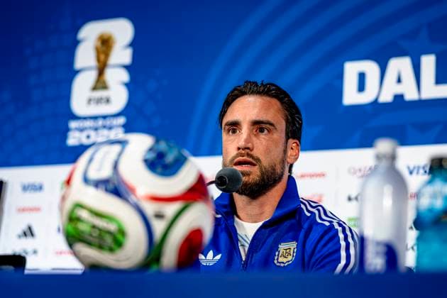 DALLAS - Nicolas Tagliafico of Argentina during the 2026 World Cup, Argentina MD-1 press conference, PK, Pressekonferenz at AT&T Stadium on June 26, 2026 in Dallas, United States. (Photo by Stefan Koops EYE4IMAGES DeFodi Images) - *** DALLAS: Nicolas Tagliafico of Argentina during the 2026 World Cup, Argentina Match Day 1 press conference at AT&T Stadium on June 26, 2026, in Dallas, United States. Photo by Stefan Koops, EYE4IMAGES, DeFodi Images