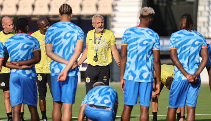 FIFA World Cup, WM, Weltmeisterschaft, Fussball 2026 - DR Congo training session DR Congo national soccer team head coach Sebastien Desabre (C) attends a training session in Kennesaw, Georgia, USA, 26 June 2026. DR Congo faces Uzbekistan on 27 June in a FIFA World Cup 2026 Group K match. KENNESAW United States  Copyright: xRONALDxWITTEKx