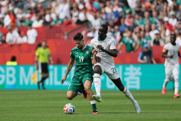 Toronto, Canada - 26 June: Kevin Yakob 19 of Iraq and Pape Gueye 26 of Senegal in action during the FIFA World Cup, WM, Weltmeisterschaft, Fussball 2026 match between Senegal vs Iraq at Toronto Stadium on 26 June 2026. Toronto Toronto Stadium Canada Copyright: xOPAxImagesxMohammadxKaramalix