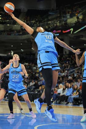 CHICAGO, IL - JUNE 26: Kamilla Cardoso 10 of the Chicago Skygrabs a rebound during the first half against the Portland Fire on June 26, 2026 at Wintrust Arena in Chicago, Illinois. (Photo by Melissa Tamez Icon Sportswire) WNBA, Basketball Damen, USA JUN 26 Portland Fire at Chicago Sky EDITORIAL USE ONLY Icon260626006