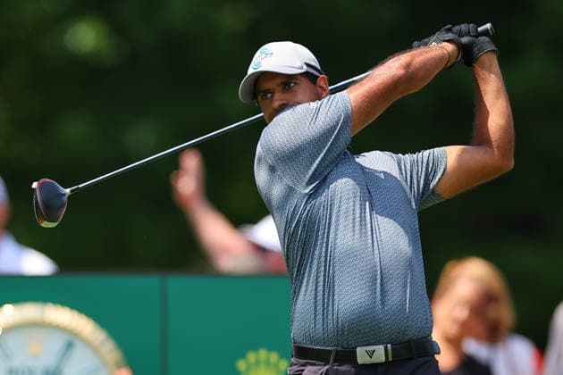 CROMWELL, CT - JUNE 26: Aaron Rai of England tees off at the first tee during the second round of the PGA, Golf Herren Travelers Championship at TPC River Highlands on June 26, 2026 in Cromwell, Connecticut. (Photo by Rich Graessle Icon Sportswire) GOLF: JUN 26 PGA Travelers Championship EDITORIAL USE ONLY Icon260626277292