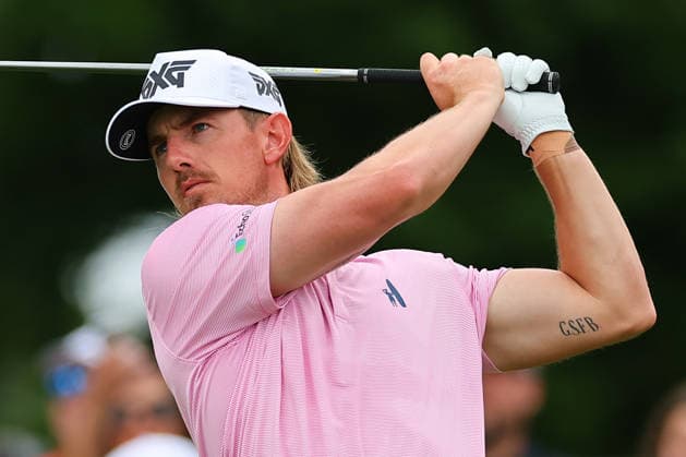 CROMWELL, CT - JUNE 26: Jake Knapp of the United States tees off at the first tee during the second round of the PGA, Golf Herren Travelers Championship at TPC River Highlands on June 26, 2026 in Cromwell, Connecticut. (Photo by Rich Graessle Icon Sportswire) GOLF: JUN 26 PGA Travelers Championship EDITORIAL USE ONLY Icon260626277802