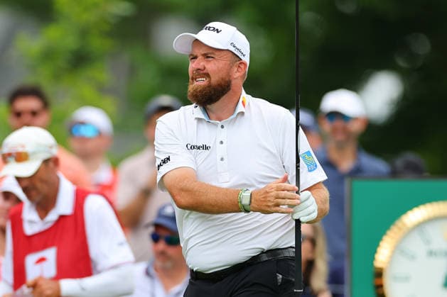 CROMWELL, CT - JUNE 26: Shane Lowry of Ireland tees off at the first tee during the second round of the PGA, Golf Herren Travelers Championship at TPC River Highlands on June 26, 2026 in Cromwell, Connecticut. (Photo by Rich Graessle Icon Sportswire) GOLF: JUN 26 PGA Travelers Championship EDITORIAL USE ONLY Icon260626277992