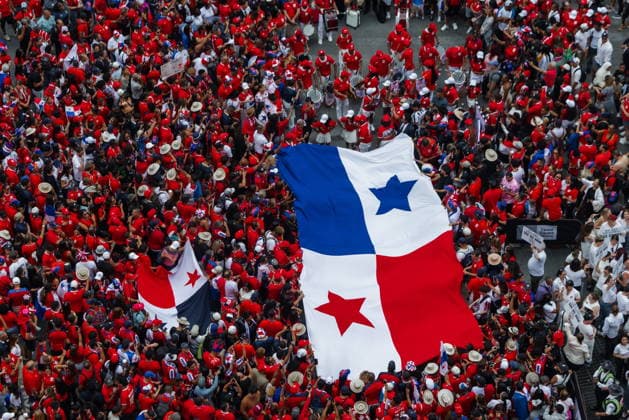 Panama soccer fans take over Times Square Panama soccer fans celebrate in Times Square one day before their team plays against England, in New York, New York USA, 26 June 2026. NEW YORK NEW York United States  Copyright: xOLGAxFEDOROVAx