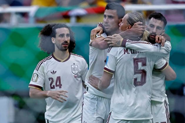 June 26, 2026, Guadalajara, Jalisco, Mexico: Alex Baena of Spain celebrates after scoring the first goal of his team with Marc Cucurella, Marcos Llorente and Rodri during the match between Uruguay and Spain for the 3st round of the group H of the FIFA World Cup, WM, Weltmeisterschaft, Fussball 2026, at Guadalajara Stadium, in Guadalajara, Mexico on June 26, 2026. Photo: DiaEsportivo Guadalajara Mexico - ZUMAh208 20260626_zsp_h208_028 Copyright: xHeulerxAndreyx