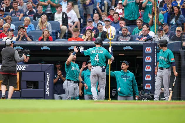 June 26, 2026: Seattle Mariners teammates congratulate shortstop Colt Emerson (4) after hitting a home run during the third inning of the Major League Baseball game between the Seattle Mariners and Cleveland Guardians at Progressive Field in Cleveland, Ohio. CSM MLB, Baseball Herren, USA 2026: Mariners Vs Guardians JUN 26  - ZUMAc04_ 20260626_zma_c04_240 Copyright: xBrianxFisherx