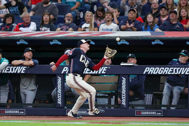 June 26, 2026: Cleveland Guardians first baseman Kyle Manzardo (9) catches a ball in foul territory for an out during the seventh inning of the Major League Baseball game between the Seattle Mariners and Cleveland Guardians at Progressive Field in Cleveland, Ohio. CSM MLB, Baseball Herren, USA 2026: Mariners Vs Guardians JUN 26  - ZUMAc04_ 20260626_zma_c04_265 Copyright: xBrianxFisherx
