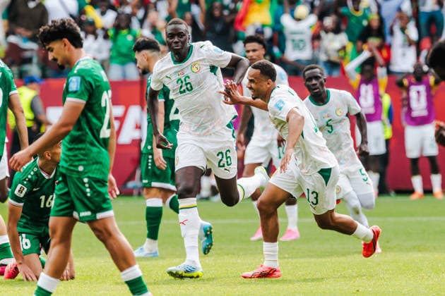 TORONTO, ON - JUNE 26: Midfielder Pape Gueye (26) and forward Iliman Ndiaye (13) of Senegal celebrate after a Senegal goal during the second half of the FIFA World Cup, WM, Weltmeisterschaft, Fussball 2026 Group I match between Senegal and Iraq on June 26, 2026, at Toronto Stadium in Toronto, ON. (Photo by Mathew Tsang Icon Sportswire) SOCCER: JUN 26 FIFA World Cup 26 Group I - Senegal vs Iraq EDITORIAL USE ONLY Icon260626032