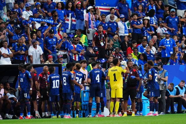 Cape Verde v Saudi Arabia - FIFA World Cup, WM, Weltmeisterschaft, Fussball 2026 - Group H HOUSTON, USA - JUNE 26: Players of Cape Verde drinks water at hydration break during the FIFA World Cup 2026 Group H match between Cape Verde and Saudi Arabia at Houston Stadium on June 26, 2026 in Houston, Texas. Hakan Akgun Anadolu Texas United States. Editorial use only. Please get in touch for any other usage.  Copyright: x2026xAnadoluxHakanxAkgunx