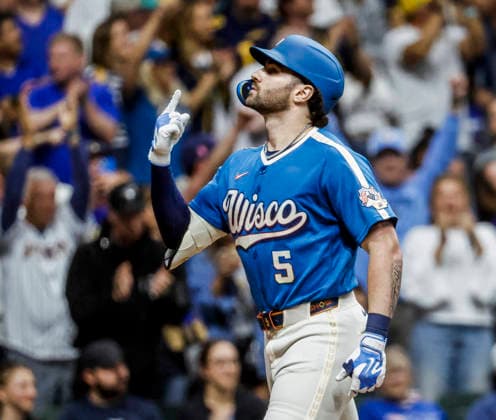 Milwaukee Brewers center fielder Garrett Mitchell reacts after hitting a two RBI home run in the sixth inning of the MLB, Baseball Herren, USA game between the Chicago Cubs and the Milwaukee Brewers at American Family Field in Milwaukee, Wisconsin on Friday, June 26, 2026.  MIL20260626825 TANNENxMAURY