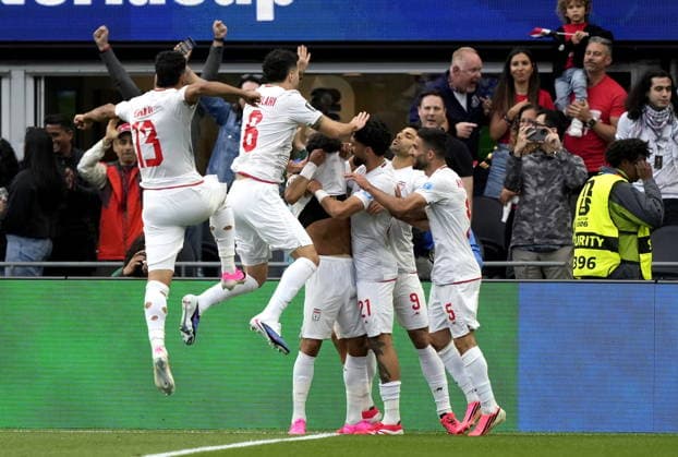 FIFA World Cup, WM, Weltmeisterschaft, Fussball 2026 - Group G - Egypt vs Iran Players of Iran celebrate after scoring the 1-1 during the FIFA World Cup 2026 group stage match Egypt against Iran, in Seattle, USA, 26 June 2026. SEATTLE United States  Copyright: xSTEPHENxBRASHEARx