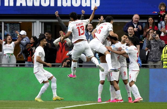 FIFA World Cup, WM, Weltmeisterschaft, Fussball 2026 - Group G - Egypt vs Iran Players of Iran celebrate after scoring the 1-1 during the FIFA World Cup 2026 group stage match Egypt against Iran, in Seattle, USA, 26 June 2026. SEATTLE United States  Copyright: xSTEPHENxBRASHEARx