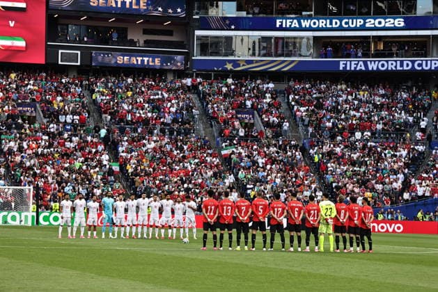 Egypt v Iran - FIFA World Cup, WM, Weltmeisterschaft, Fussball 2026 - Group G SEATTLE, USA - JUNE 26: Players hold a moment of silence to honor the victims of Venezuela s deadly earthquakes prior the 2026 FIFA World Cup First Stage Group G match between Egypt and IR Iran at Lumen Field (Seattle Stadium) in Seattle, Washington, United States on June 26, 2026. Samah Zidan Anadolu Washington United States. Editorial use only. Please get in touch for any other usage.  Copyright: x2026xAnadoluxSamahxZidanx