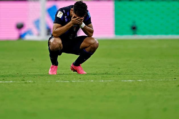 June 26, 2026, Guadalajara, Jalisco, Mexico: Sebastian Caceres of Uruguay shows dejection after the teams 0-1 defeat in the match between the match between Uruguay and Spain for the 3st round of the group H of the FIFA World Cup, WM, Weltmeisterschaft, Fussball 2026, at Guadalajara Stadium, in Guadalajara, Mexico on June 26, 2026. Photo: DiaEsportivo FIFA World Cup 2026, Uruguay Vs Spain, Guadalajara, Mexico  - ZUMAh208 20260626_zsp_h208_061 Copyright: xHeulerxAndreyx