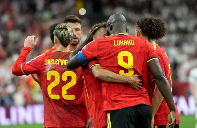FIFA World Cup, WM, Weltmeisterschaft, Fussball 2026 - Group G - New Zealand vs Belgium Romelu Lukaku of Belgium celebrates with teammates after scoring his team s 4th goal during the FIFA World Cup 2026 group stage match New Zealand against Belgium, in Vancouver, Canada, 26 June 2026. VANCOUVER Canada  Copyright: xBOBxFRIDx