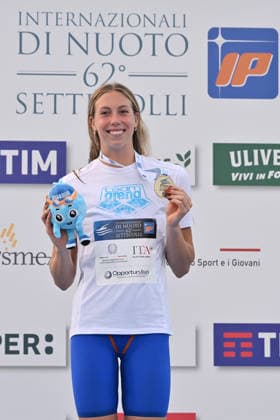 IPA86115112 - Gretchen C. Walsh wins the gold medal in the women s 50-meter butterfly on the first day of the 62nd Settecolli International Swimming Trophy at the Foro Italico in Rome on June 26, 2026.  Copyright: xDomenicoxCippitelli IPAxSportx xx 86115112