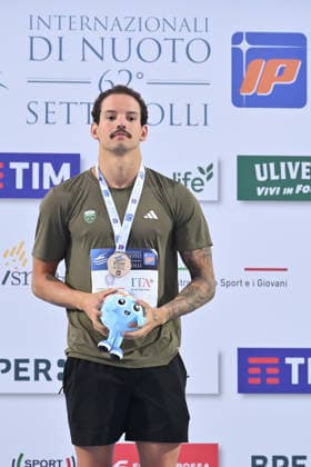 IPA86115142 - SANTOS CARIBE Guilherme wins the gold medal in the men s 50-meter freestyle on the first day of the 62nd Settecolli International Swimming Trophy at the Foro Italico in Rome on June 26, 2026.  Copyright: xDomenicoxCippitelli IPAxSportx xx 86115142