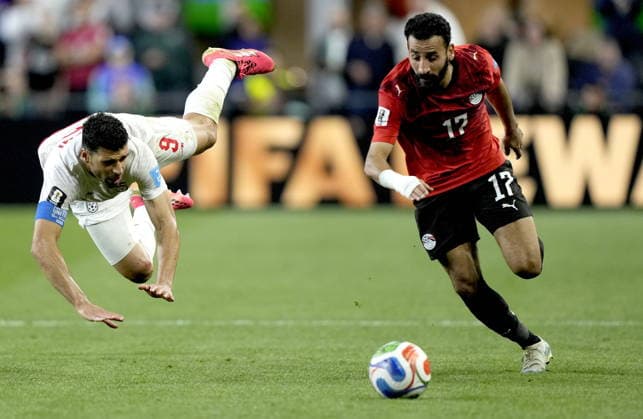 FIFA World Cup, WM, Weltmeisterschaft, Fussball 2026 - Group G - Egypt vs Iran Mohanad Lasheen (R) of Egypt and Mehdi Taremi of Iran in action during the FIFA World Cup 2026 group stage match Egypt against Iran, in Seattle, USA, 26 June 2026. SEATTLE United States  Copyright: xSTEPHENxBRASHEARx