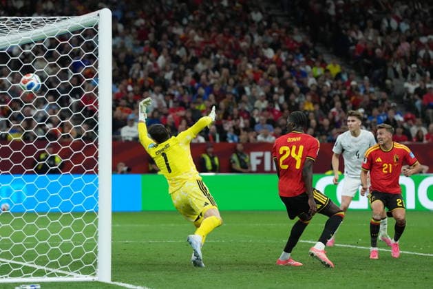 June 26, 2026, Vancouver, Bc, CANADA: New Zealand s Elijah Just (11) scores on Belgium goalkeeper Thibaut Courtois (1) during the second half of a World Cup Group D soccer match, in Vancouver, on Friday, June 26, 2026. Canada News - June 26, 2026  - ZUMAc35_ 20260626_zaf_c35_428 Copyright: xEthanxCairnsx