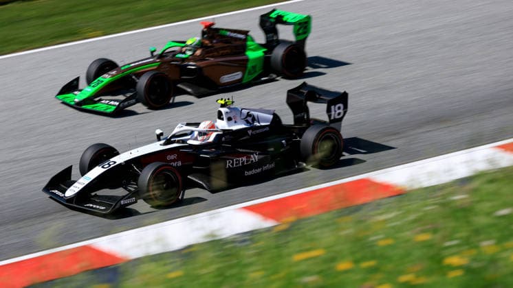 MOTORSPORTS, FORMULA 1 - GP of Austria 2026 SPIELBERG,AUSTRIA,27.JUN.26 - MOTORSPORTS, FORMULA 1 - Grand Prix of Austria, Red Bull Ring, FIA Formula 3, sprint race. Image shows Brando Badoer (ITA Rodin Motorsport) and Fernando Barrichello (BRA AIX Racing).  GEPAxpictures xMarioxBuehner-Weinrauch