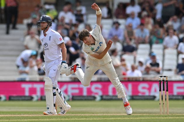 England v New Zealand, International Test Match 2026 Ben Sears of New Zealand bowling from the Stuart Broad End during the International Test Match 2026 match between England and New Zealand at Trent Bridge, Nottingham, UK on 27 June 2026. Nottingham Trent Bridge Nottinghamshire UK Editorial use only , Copyright: xStevexPoolex PSI-24433-0016