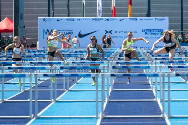Emma Kaul (GER, USC Mainz), Celia Peron (FRA), Briana Stephenson (NZL), Marijke Esselink (NED) und Shaina Burns (USA) in ihrem Lauf ueber 110 m Huerden. Stadtwerke Ratingen Mehrkampfmeeting 2026, Leichtathletik, 27. u. 28.06.2026 Stadtwerke Ratingen Mehrkampfmeeting 2026, Leichtathletik, 27. u. 28.06.2026 Ratingen *** Emma Kaul (GER), USC Mainz, Celia Peron (FRA), Briana Stephenson (NZL), Marijke Esselink (NED), and Shaina Burns (USA) in their 110-meter hurdles race at the 2026 Stadtwerke Ratingen Combined Events Meeting, Track and Field, June 27 and 28, 2026 Stadtwerke Ratingen Combined Events Meeting 2026, Track and Field, June 27 and 28, 2026 Ratingen Copyright: xEibner-Pressefoto ThomasxHaeslerx EP_THR