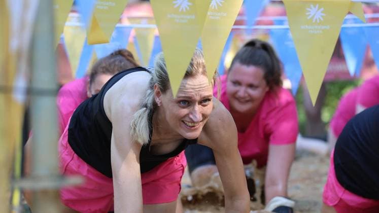 Muddy Angel Run im Sportpark Wedau in Duisburg ** NUR FÜR REDAKTIONELLE ZWECKE ** EDITORIAL USE ONLY **<p>Muddy Angel Run am Samstag den 27.Juni 2026 im Sportpark Wedau in Duisburg Foto : Frank Oppitz FUNKE Foto Services< p> Freizeit, Lifestyle Deutschland NRW Duisburg Copyright: FrankxOppitz *** Muddy Angel Run at Sportpark Wedau in Duisburg ** FOR EDITORIAL USE ONLY ** EDITORIAL USE ONLY ** p Muddy Angel Run on Saturday, June 27, 2026, at Sportpark Wedau in Duisburg Photo by Frank Oppitz, FUNKE Photo Services p Leisure, Lifestyle Germany, North Rhine-Westphalia, Duisburg Copyright FrankxOppitz Copyright: FrankxOppitz doc86gx8lnv0z4srfdx1oc4 ,EDITORIAL USE ONLY