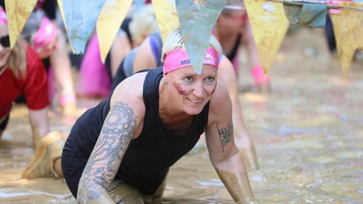 Muddy Angel Run im Sportpark Wedau in Duisburg ** NUR FÜR REDAKTIONELLE ZWECKE ** EDITORIAL USE ONLY **<p>Muddy Angel Run am Samstag den 27.Juni 2026 im Sportpark Wedau in Duisburg Foto : Frank Oppitz FUNKE Foto Services< p> Freizeit, Lifestyle Deutschland NRW Duisburg Copyright: FrankxOppitz *** Muddy Angel Run at Sportpark Wedau in Duisburg ** FOR EDITORIAL USE ONLY ** EDITORIAL USE ONLY ** p Muddy Angel Run on Saturday, June 27, 2026, at Sportpark Wedau in Duisburg Photo by Frank Oppitz, FUNKE Photo Services p Leisure, Lifestyle Germany, North Rhine-Westphalia, Duisburg Copyright FrankxOppitz Copyright: FrankxOppitz doc86gxbcd8xf5zrvse1uk1 ,EDITORIAL USE ONLY